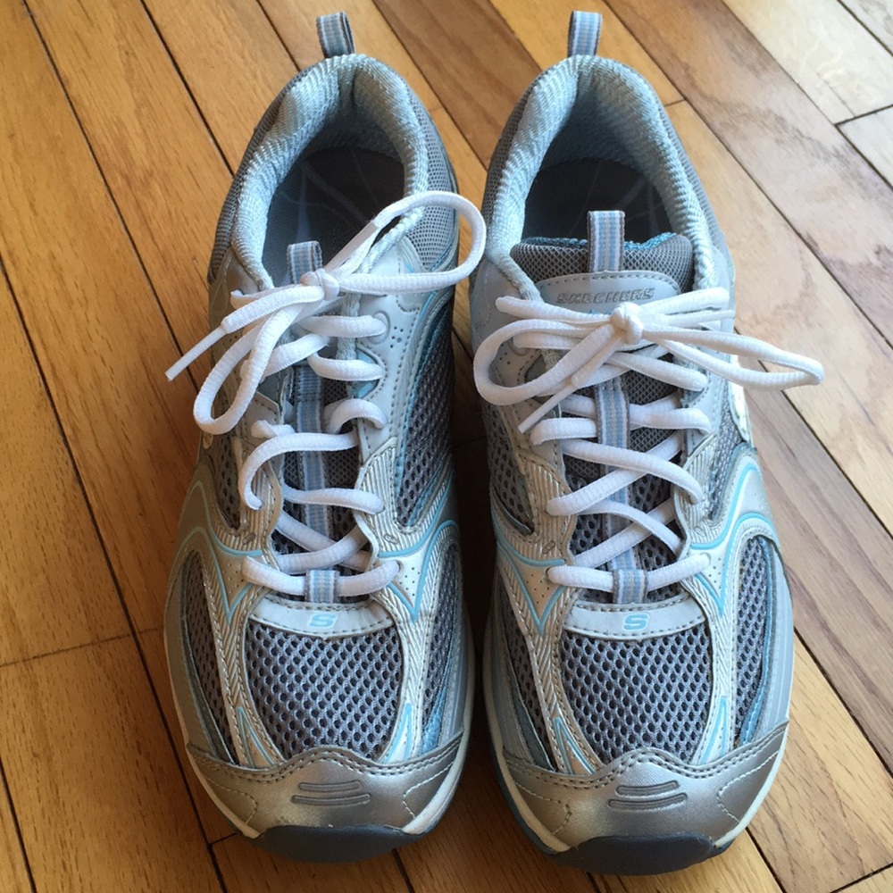 ❄️EUC Skechers Shape Ups Shape-ups sneakers size 8